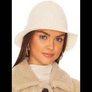 SOLID & STRIPED Cream Hat